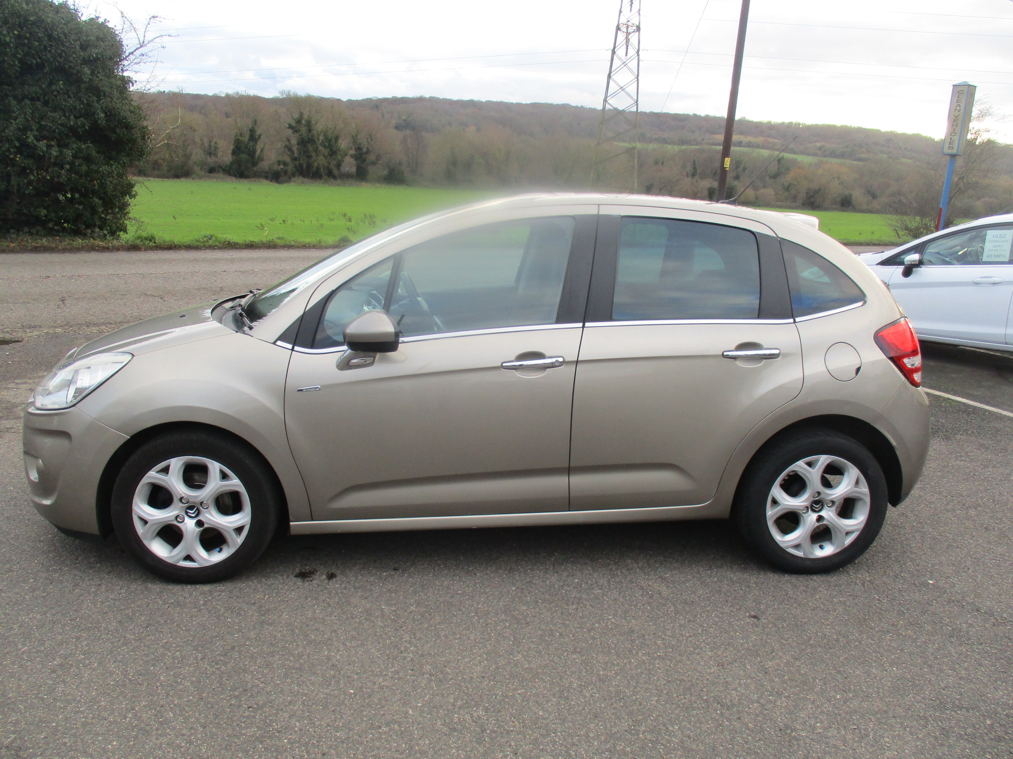 CITROEN C3 1.6 HDI EXCLUSIVE (TURBO DIESEL) 2010